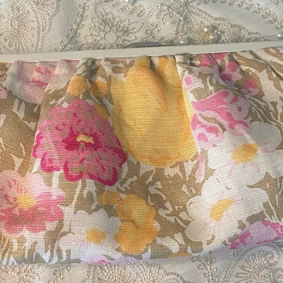 Ann Taylor LOFT clutch purse - Picture 5 of 6